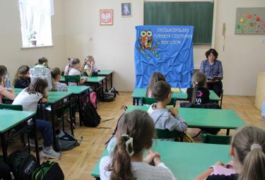 Dzieci z klas 1-3 świetlicy Szkoły Podstawowej w Bliznem.