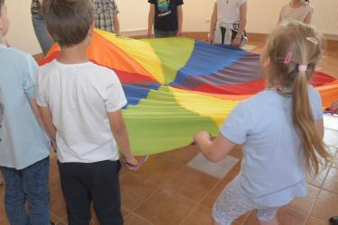 Uczniowie klas pierwszych ze Szkoły Podstawowej nr 4 im. Eugeniusza Kolanki w Krośnie