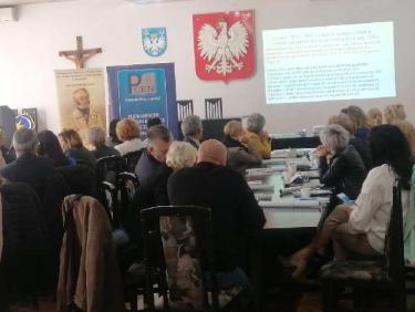 Konferencja w Przeworsku - widok na salę i obecnych dyrektorów