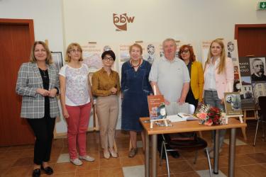 Nauczyciele PBW w Krośnie i Państwo Stefanikowie 