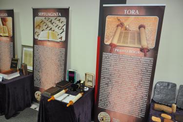 „Historia Biblii : księga, która przetrwała wieki