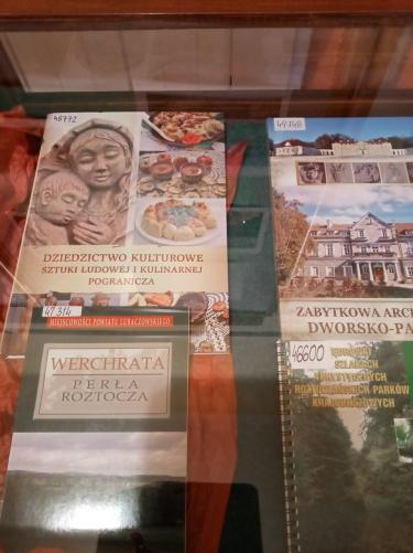 książki opisujące dziedzictwo kulturowe i przyrodnicze powiatu lubaczowskiego