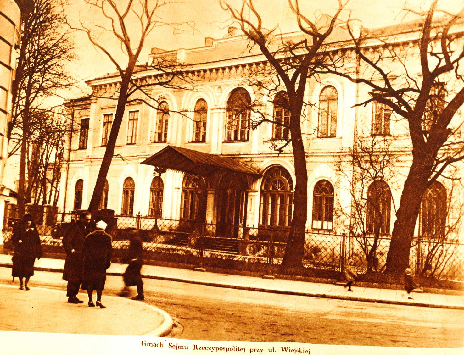 Budynek Sejmu w okresie wyborów